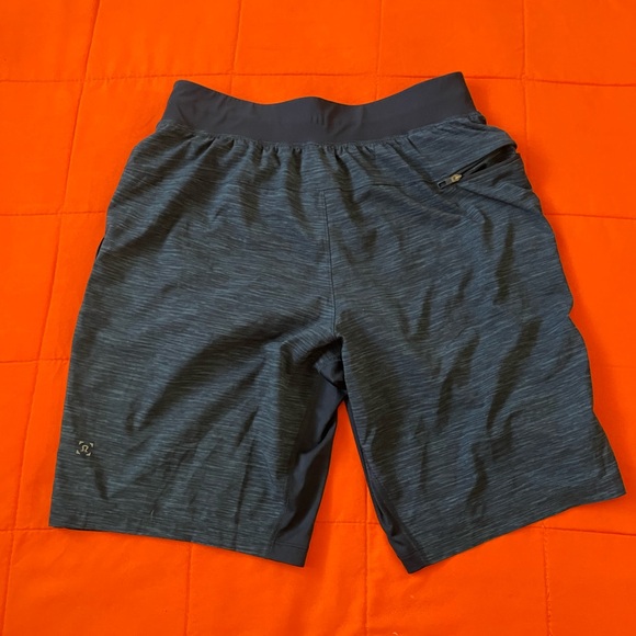 Lululemon Shorts Mens Small Blue Stretch Perform Athleisure Yoga - Picture 1 of 5